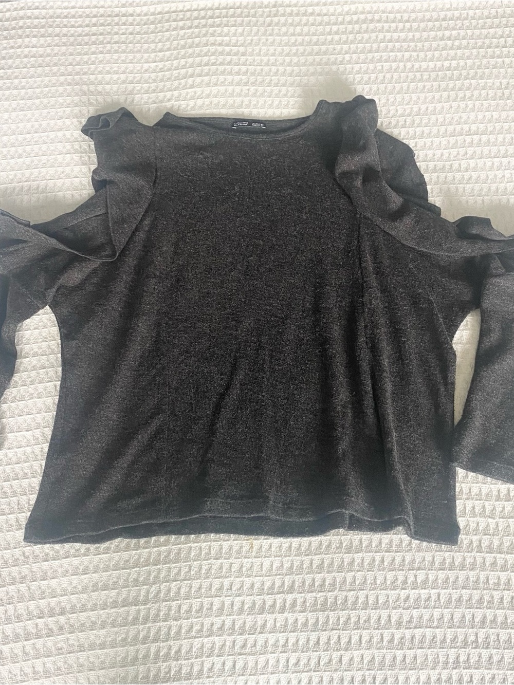 Zara grey cold shoulder ruffle sweater size Medium